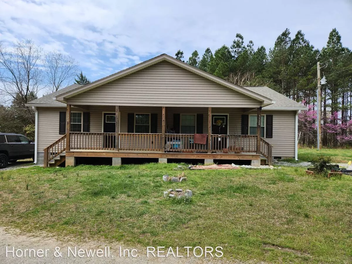 2 Bed 1 Bath Blackstone Duplex House for rent in Blackstone, VA