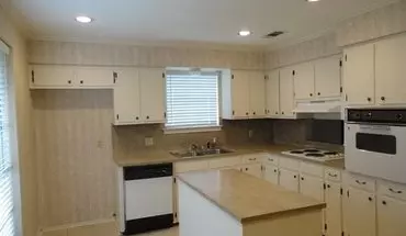 2 of 16 Big House In Shenandoah With Double Garage, Fully Fenced Back Yard! House for rent in Baton Rouge, LA