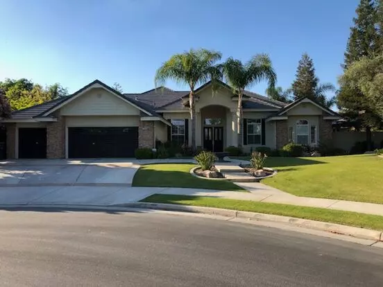 Gated Grand Island Home! Apartment for rent in Bakersfield, CA