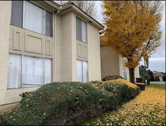 1001 W Columbus St Apartment for rent in Bakersfield, CA