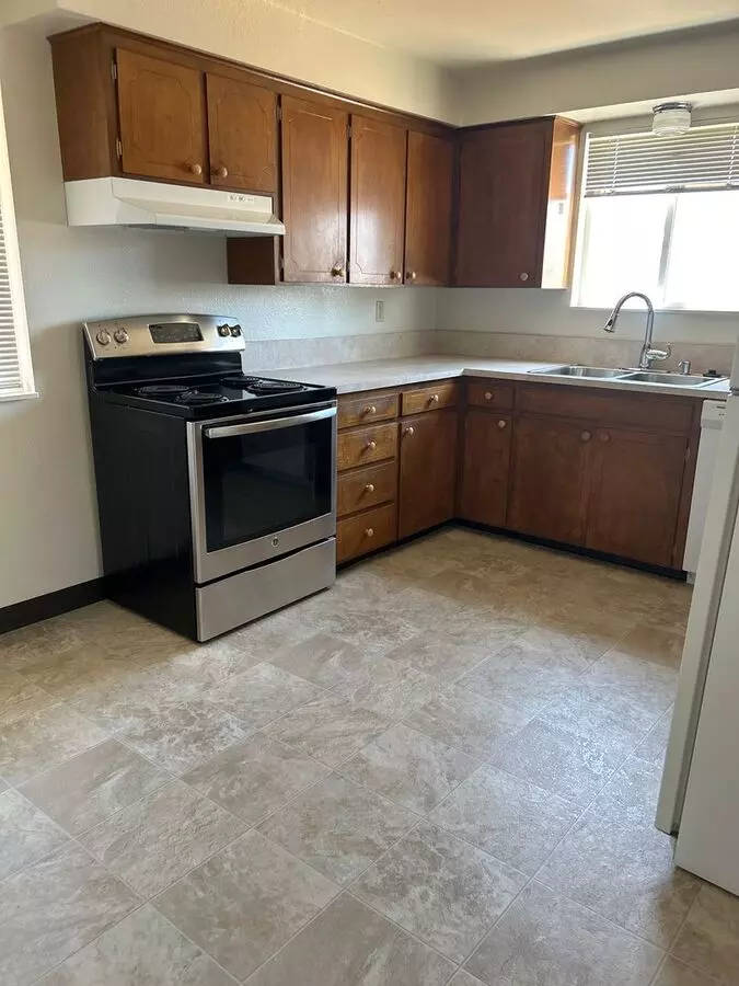Bonnieville /code:bvmurr/shev/top Apartment for rent in Albany, OR