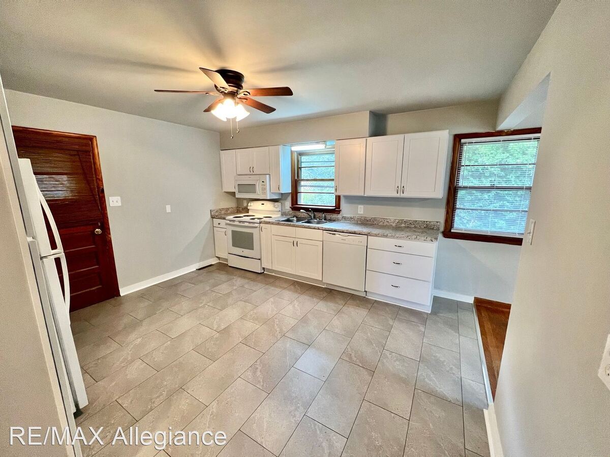 1450 Fishermans Rd b Norfolk, VA House for Rent Rentable