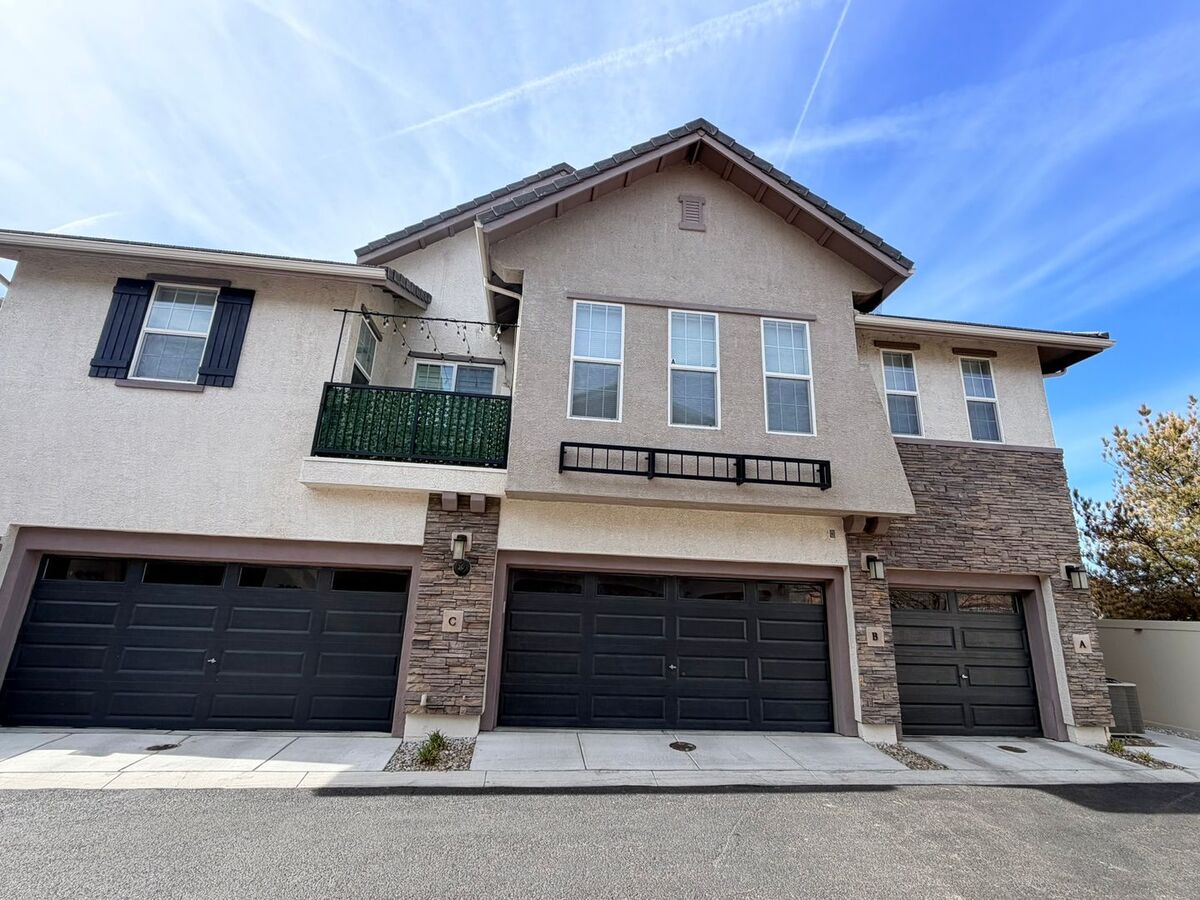 Esplanade At Damonte Ranch Townhome At 1991 Wind... Apartments Reno, NV