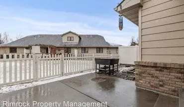 3 of 28 Updated 2 Bedroom Townhome! House for rent in Billings, MT