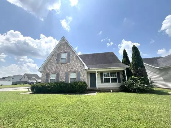 Flexible 4-bed Home On Corner Lot In Evergreen Farms Apartment for rent in Murfreesboro, TN