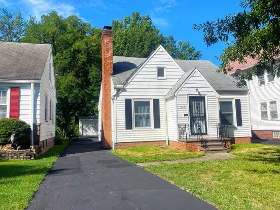 3 Bed - 1.5 Bath Cape Cod For Rent! Apartment for rent in Euclid, OH