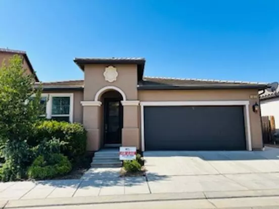 $2,695 Copper & Maple, 3 Bedroom Home - Green Sage Way / Solar Panels Apartment for rent in Fresno, CA