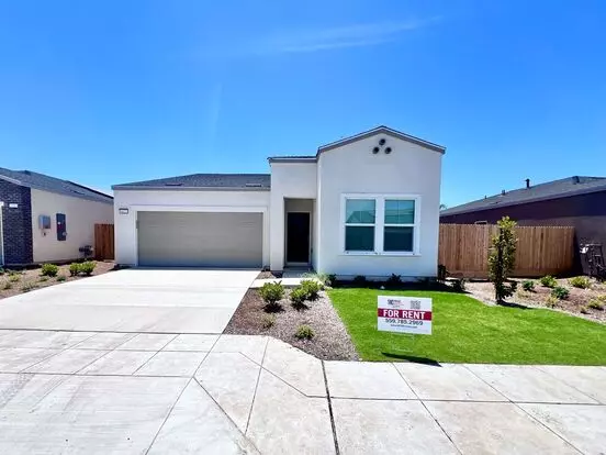 $2,595 Fowler & Dakota, 4 Bedroom 2 Bathroom - Robinson Ave, Fresno - Solar Panels, New Construction Apartment for rent in Fresno, CA
