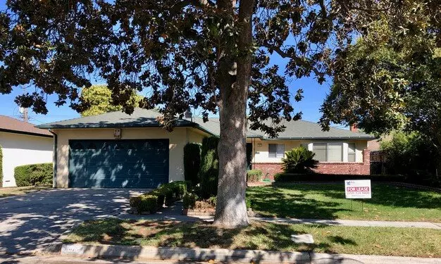 $1,950 First & Gettysburg, 3 Bedroom Home - E. Acacia Ave, Fresno Apartment for rent in Fresno, CA