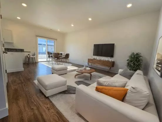 Modern 2-story Town Home For Rent In Sugar Mills Townhome Division! Washer/dryer Included! 3 Bedroom, 2.5 Bathroom & Garage- Real Property Management Apartment for rent in Sugar City, ID