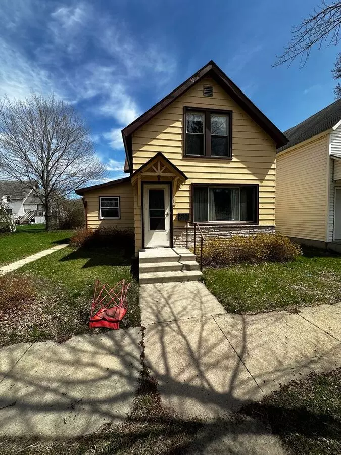 4 Bed, 1 Bath - 2 Stall Garage - Single Family Home House for rent in Staples, MN