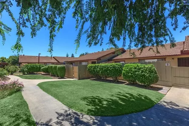 Meadowlark Apartment for rent in Merced, CA
