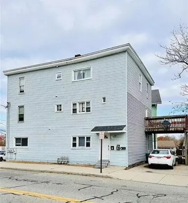 220 Logee St Apartment for rent in Woonsocket, RI