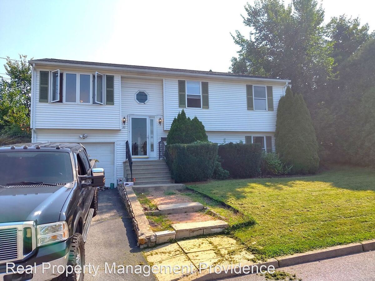 10 Stony Acre Dr Cranston, RI House for Rent Rentable