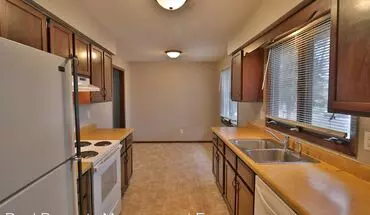 3 of 15 2717 E Klondike Trl House for rent in Sioux Falls, SD