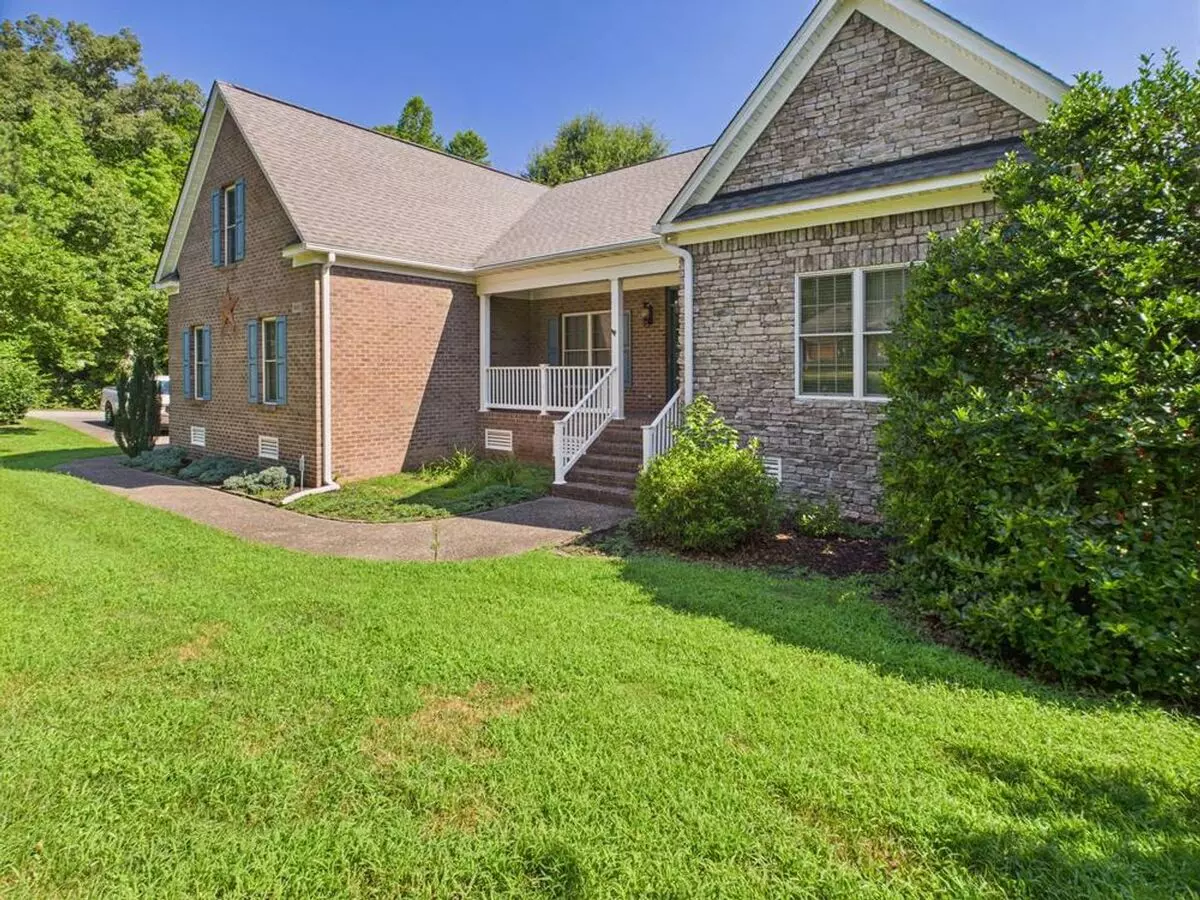Stunning 5 Bedroom 2.5 Bath Home Located In Williamsburg Va Available 6/24/2025 House for rent in Williamsburg, VA