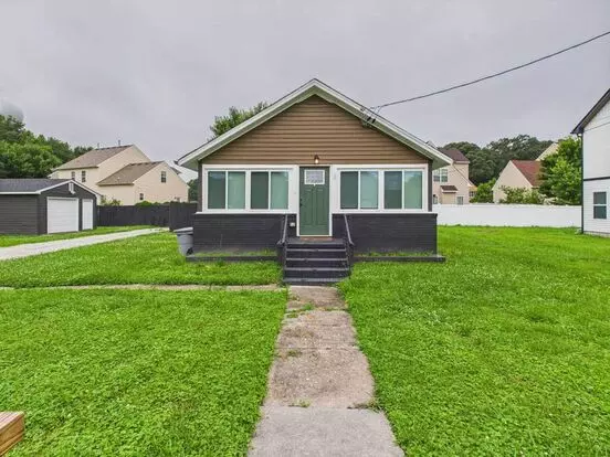 Beautiful 3 Bedroom 2 Bathroom 1 Car Garage Single Family Ranch Style Home Apartment for rent in Hampton, VA
