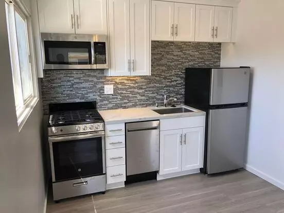 Ingraham - La Playa Point Lp Apartment for rent in San Diego, CA