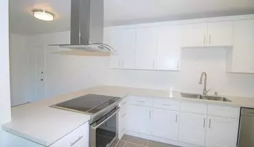 4 of 10 Jg-2425 E. 5th Apartment for rent in Long Beach, CA