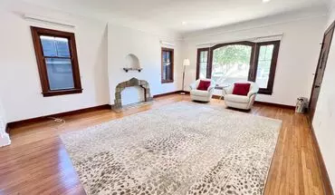 3 of 32 Pcd - 4303 E 3rd St Apartment for rent in Long Beach, CA