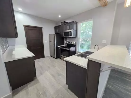 920 2nd Ave S - 922 2nd Ave S Apartment for rent in Wisconsin Rapids, WI