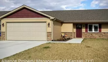 2 of 22 326 Highland Grove Dr House for rent in Manhattan, KS