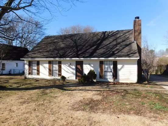 5929 Lees Xing Apartment for rent in Olive Branch, MS