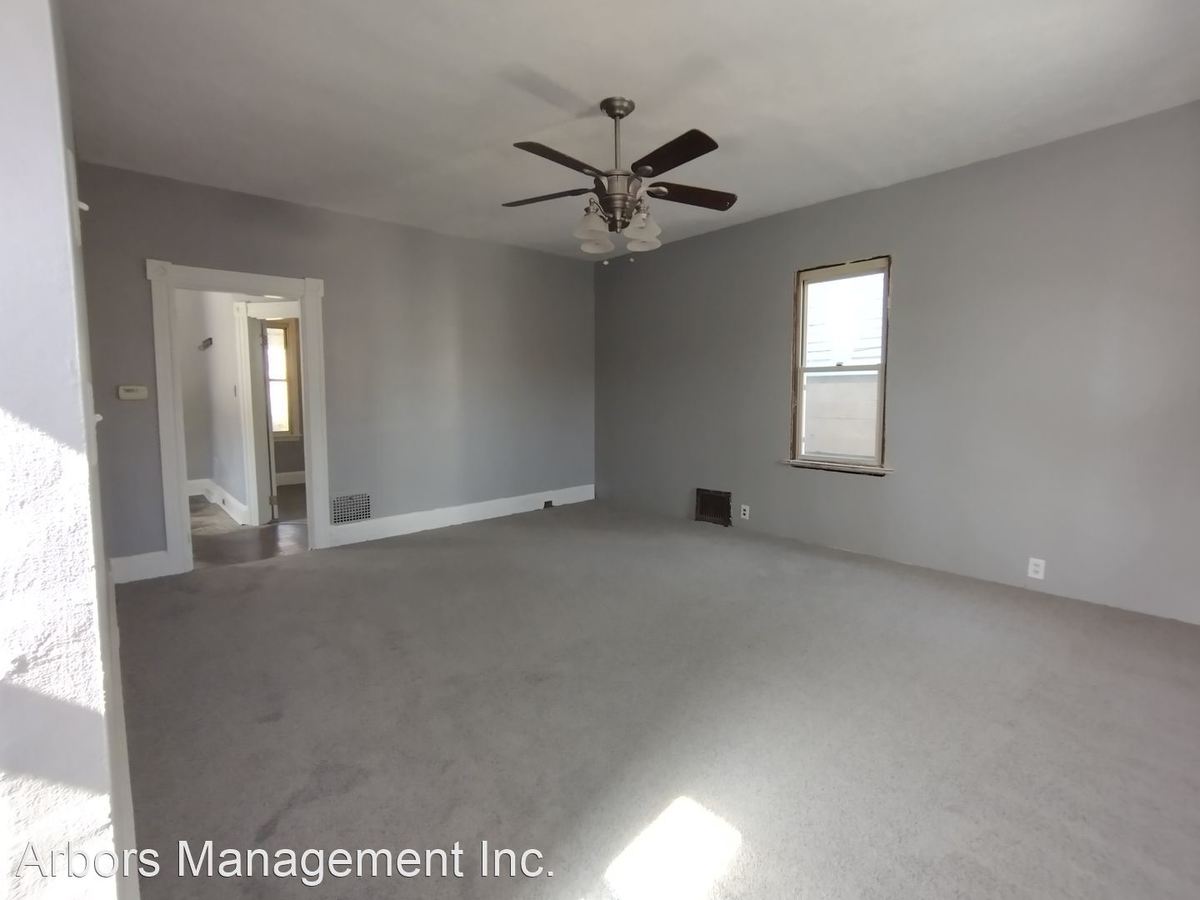 312 Alwine Ave Greensburg, PA House for Rent Rentable