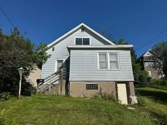 1318 E 11Th St Apartment for rent in Duluth, MN