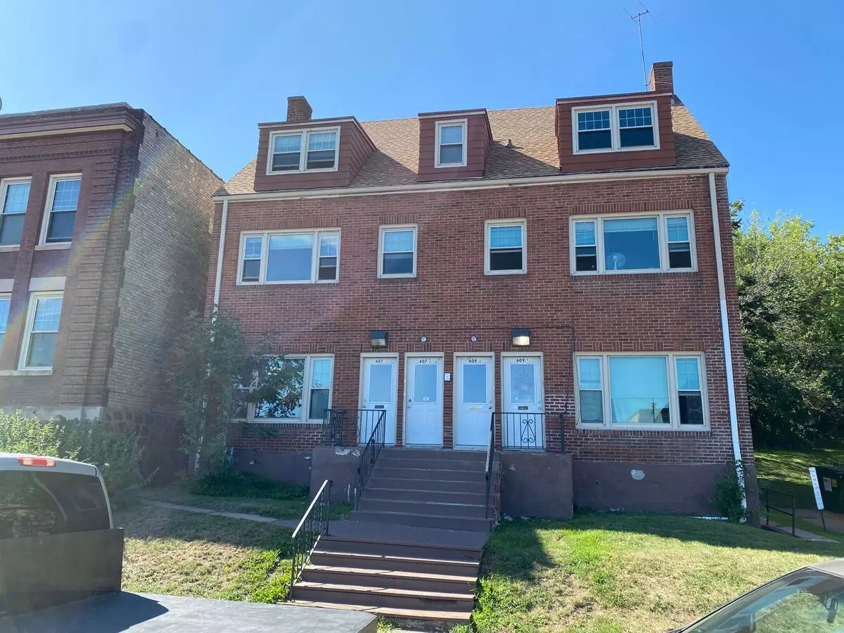 607-609 E 1st St Apartment for rent in Duluth, MN