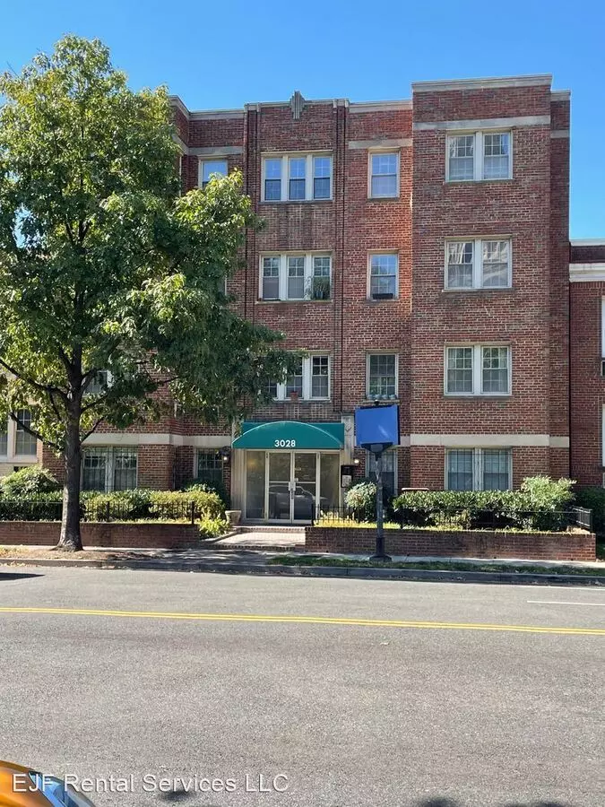 3028 Wisconsin Ave Unit 405 NW House for rent in Washington, DC
