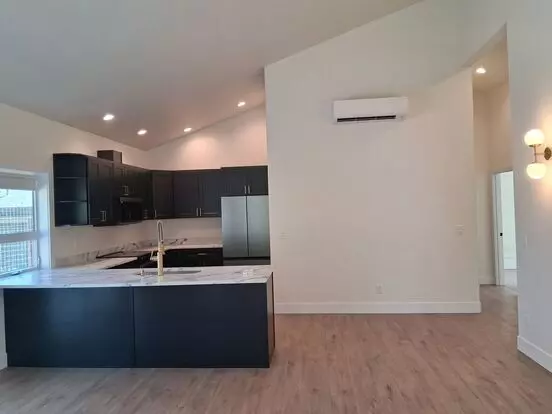 Newly Built Ashland Gem With Fireplace & Soaking Tub Near Downtown Apartment for rent in Ashland, OR