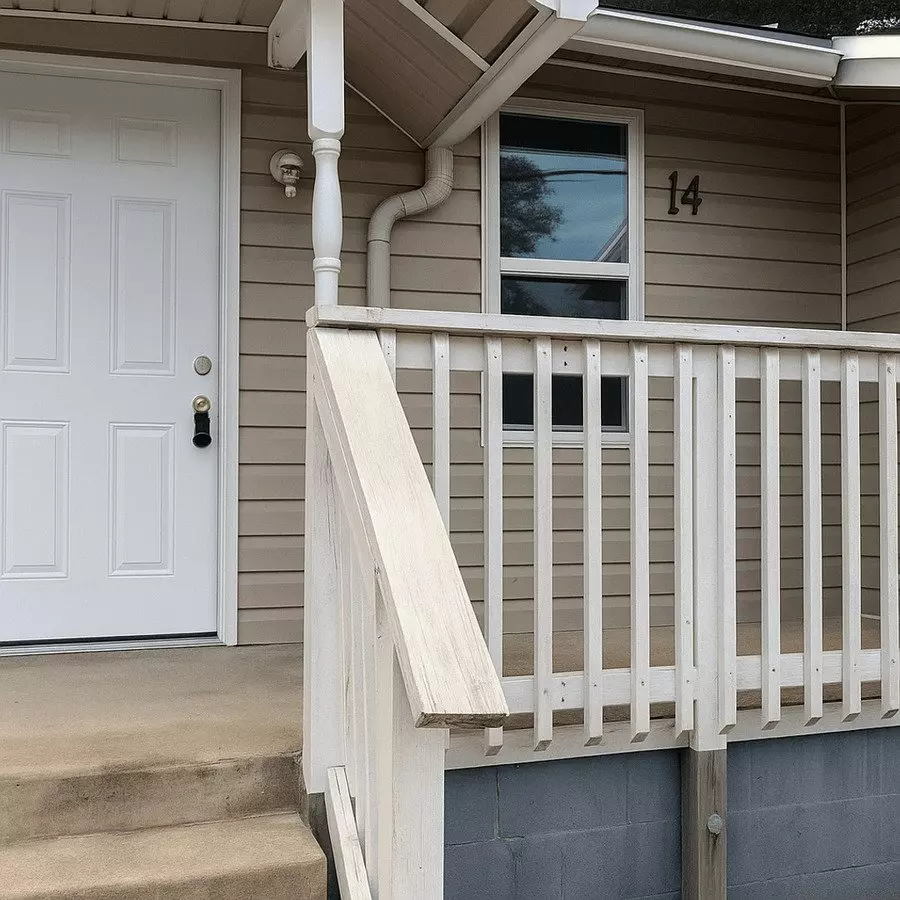 4748 Us 17 - Unit 14 Apartment for rent in Deleon Springs, FL