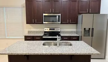 4 of 17 Like New 1/1 Garage Apartment With 1-car Garage Included (utilities Included) House for rent in Orlando, FL