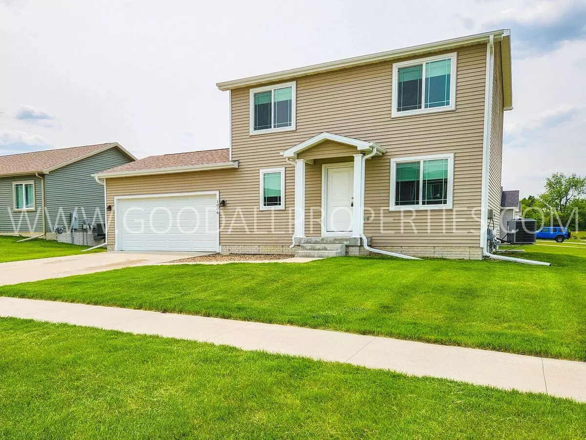 Don't Miss This Wonderful Deal In Desoto!!! 3 Bedroom 2 Bath Home House for rent in Desoto, IA