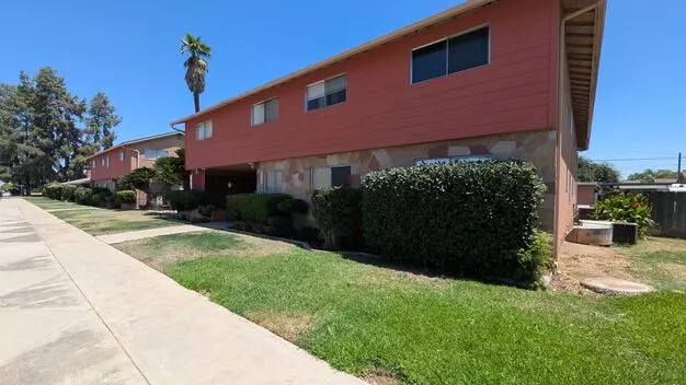 Oasis Apartment Apartment for rent in Dinuba, CA