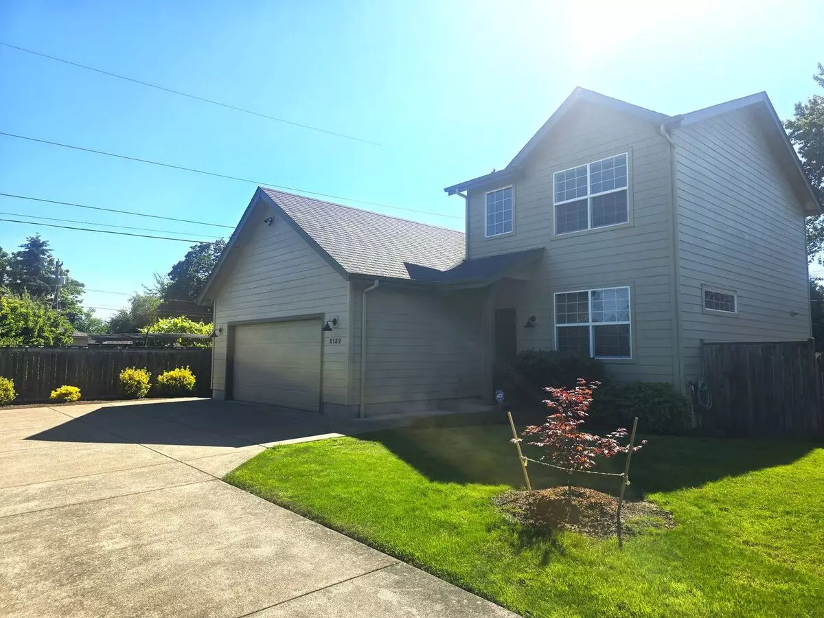 Beautiful 3 Bedroom Off Gilham House for rent in Eugene, OR