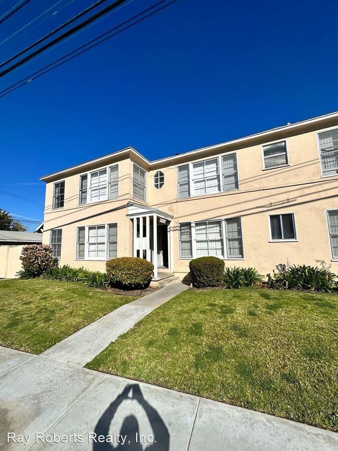 4680 4682 Orange Ave Long Beach, CA Apartment for Rent