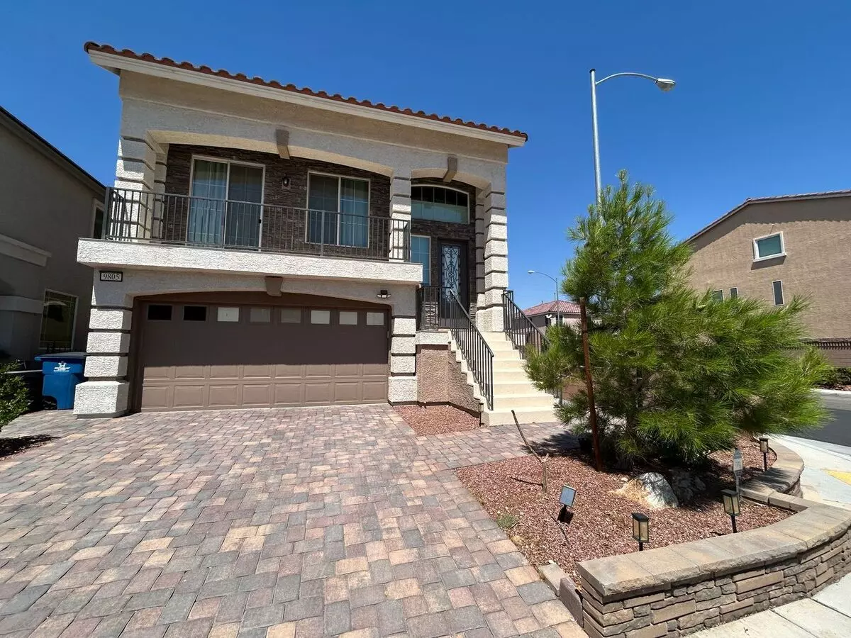 Lovely Tri-story On West Side House for rent in Las Vegas, NV