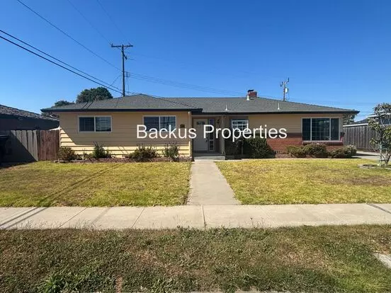 209 La Mesa Dr. Salinas 93901 Apartment for rent in Salinas, CA