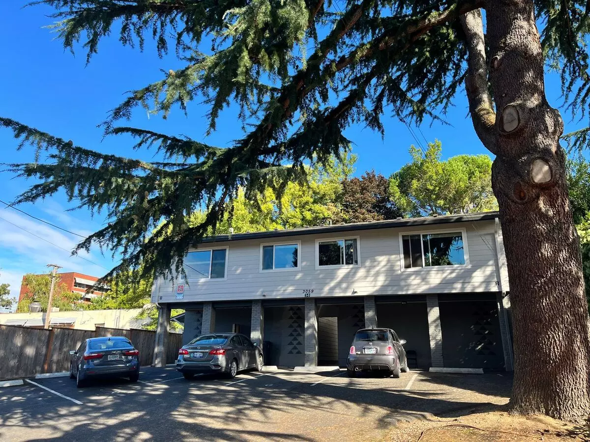 Alder Apartments By Star Metro Apartment for rent in Portland, OR