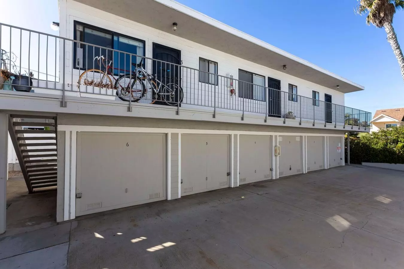 2009-2015 Thomas Ave Apartment for rent in San Diego, CA