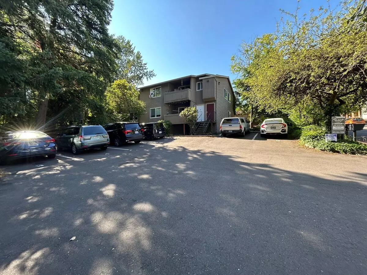 Sw30th Apartment for rent in Portland, OR