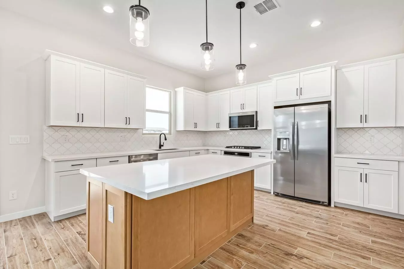 4 Bedroom - Ready For You To Call It Home!! House for rent in Avondale, AZ