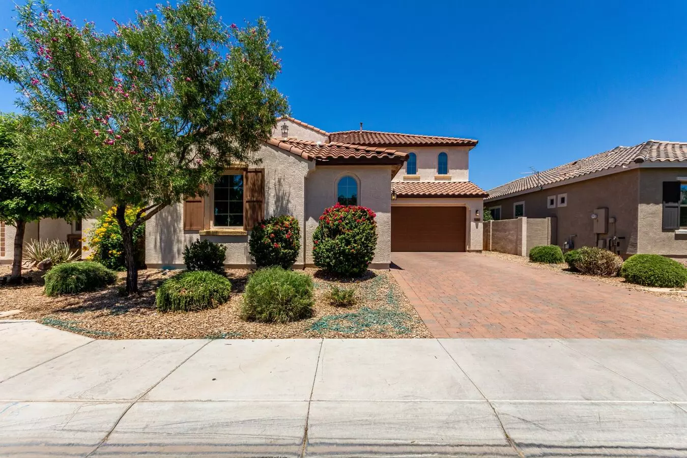 South Gilbert Stunner With Pool And Spa House for rent in Gilbert, AZ