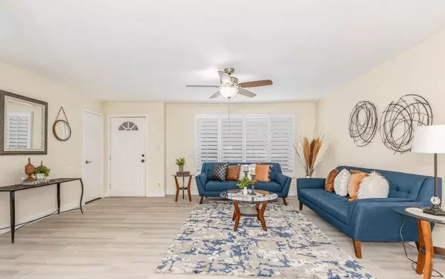 Freshly Updated Home Near Asu - Huge Lot, Great Finishes! Apartment for rent in Tempe, AZ