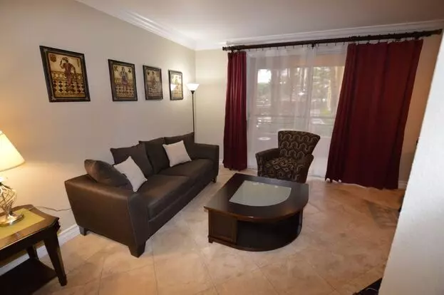 Meridian Luxury 1 Bed | 1 Bath Furnished Condo With Pool View. Apartment for rent in Las Vegas, NV