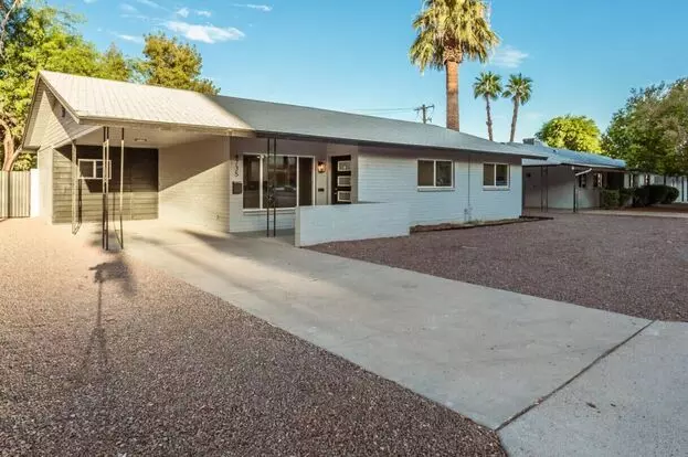 Unbeatable Biltmore Location | 3 Bed | 2 Bath | Modern Remodel | Private Swim Spa Apartment for rent in Phoenix, AZ
