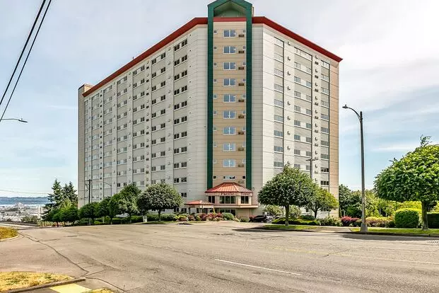 2-bedroom Condo In Tacoma With Sprawling Views Apartment for rent in Tacoma, WA