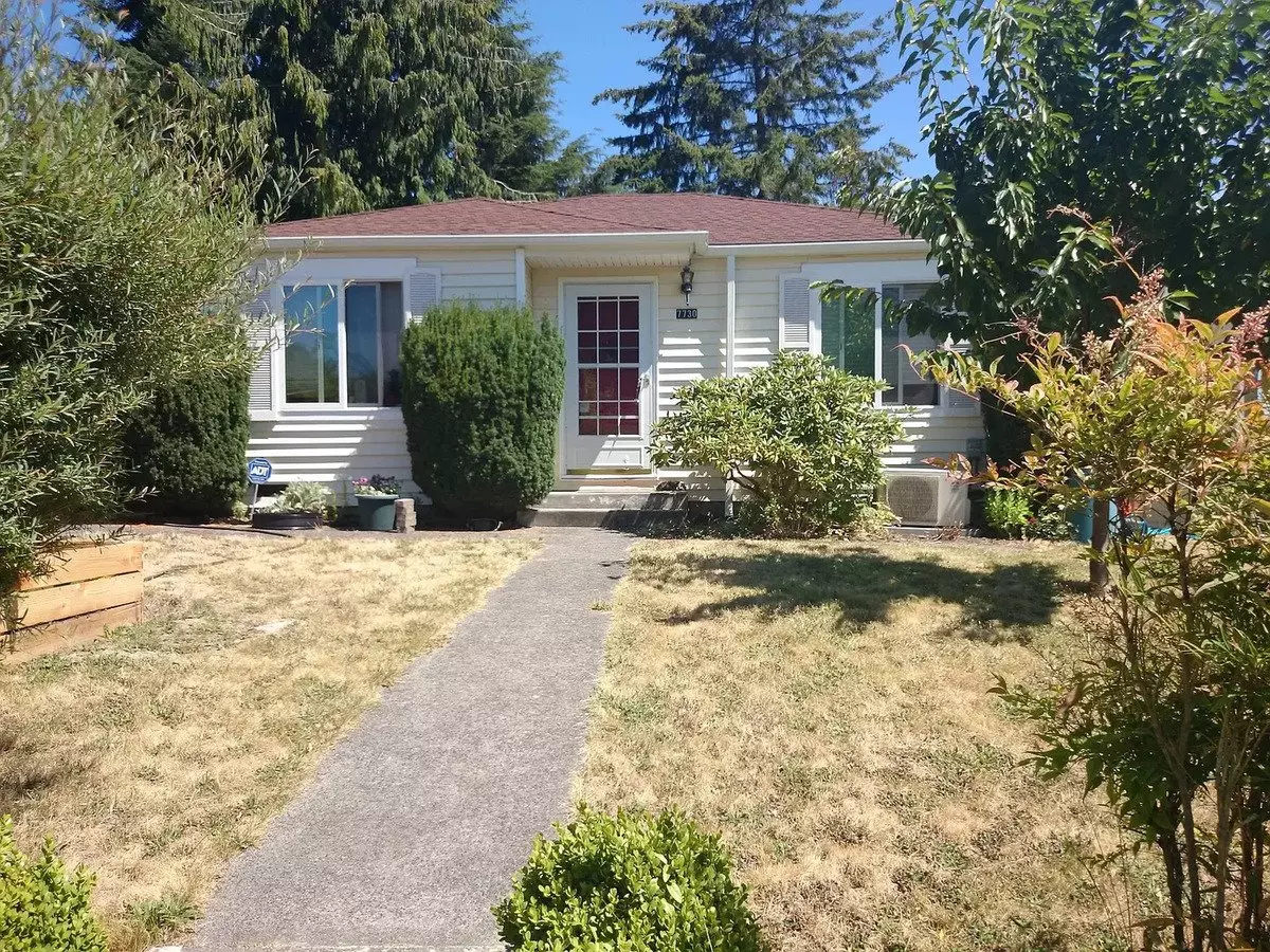 Charming Home With Large Yard Near Ec Hughes Park! House for rent in Seattle, WA